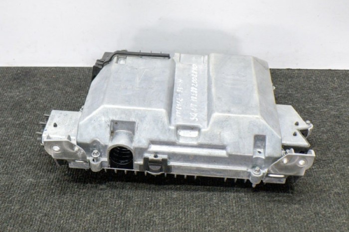 Alt modul de control TESLA MODEL 3 2018 OEM: 1112485-00-A,1118182-73-H 11374795