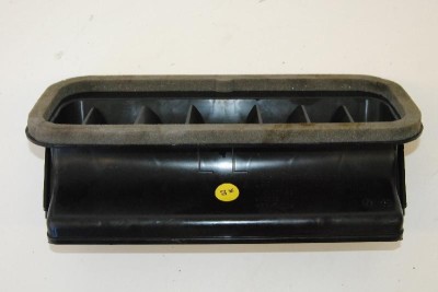 Gura de ventilație planșa de bord AUDI Q7 4M 2016 OEM: 4M1858431 2299553 foto