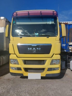 Cap Tractor MAN foto