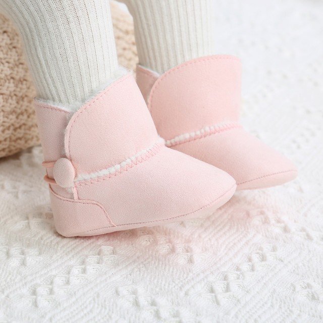 Cizmulite cu nasturel pentru fetite (Marime Disponibila: 6-9 luni (Marimea 19