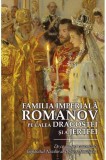 Cumpara ieftin Familia Imperială Romanov. Pe calea dragostei și a jertfei