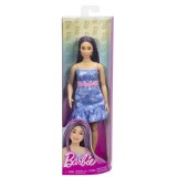 PAPUSA BARBIE FASHIONISTA CU PARUL MOV SI ROCHITA CU FLUTURASI