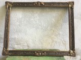 arta / design / vintage - Rama deosebita din lemn cu ornamente din ipsos pentru tablouri, fotografii, goblene, acte, documente sau diverse !