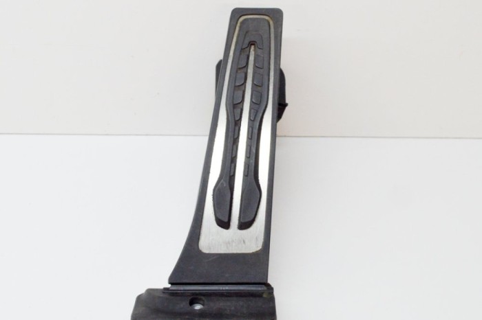 Pedala de accelerație BMW 3 G20, G28 2021 OEM: 6PV014350,6889820 15426577