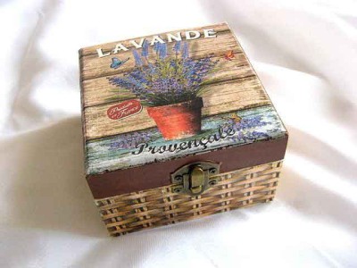 Cutie lemn decorata cu flori de lavanda 26362 foto