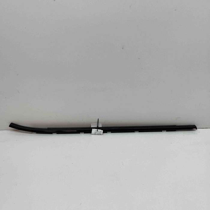 Chedar geam ușă dreapta spate KIA EV6 CV 2022 OEM: 83220-CV000