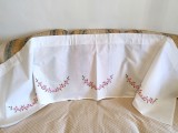 Perdeluta Vintage din bumbac cu broderie florala manuala.