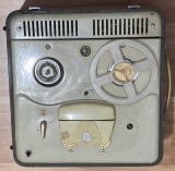 M3 - Magnetofon - YAUZA 5 - produs in fosta URSS in anii 1960 - piesa de colectie