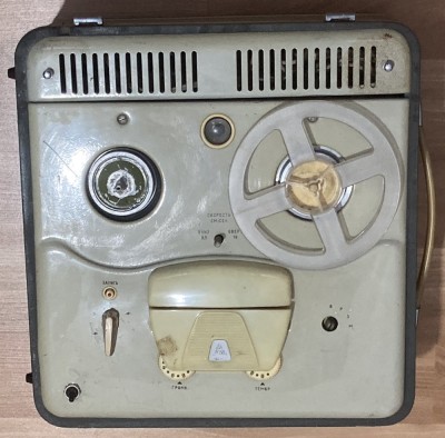 M3 - Magnetofon - YAUZA 5 - produs in fosta URSS in anii 1960 - piesa de colectie foto