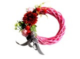 Coronita Handmade cu Flori Artificiale, Trandafiri si Crizanteme, Diametru 20cm, Decorativa Ratan