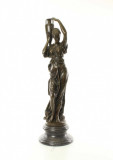 Hebe cu urna -statueta din bronz pe un soclu din marmura KF-44, Religie