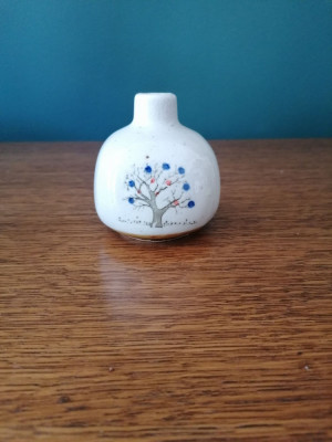 Vaza de portelan cu motiv copac foto