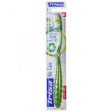 Periuta de dinti manuala TRISA ECOLOGICA WE CARE Soft - NOU