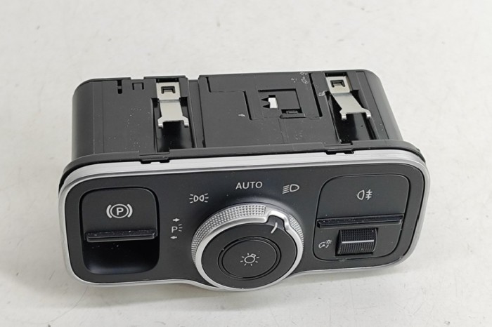 Modul de control comutator faruri MERCEDES-BENZ EQB X243 2024 OEM: A2479052902 28246172