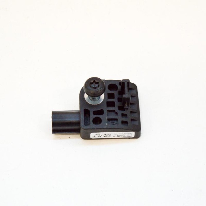 Senzor de impact st&acirc;nga față TESLA MODEL S 2014 OEM: 1005274-00-B 10050588