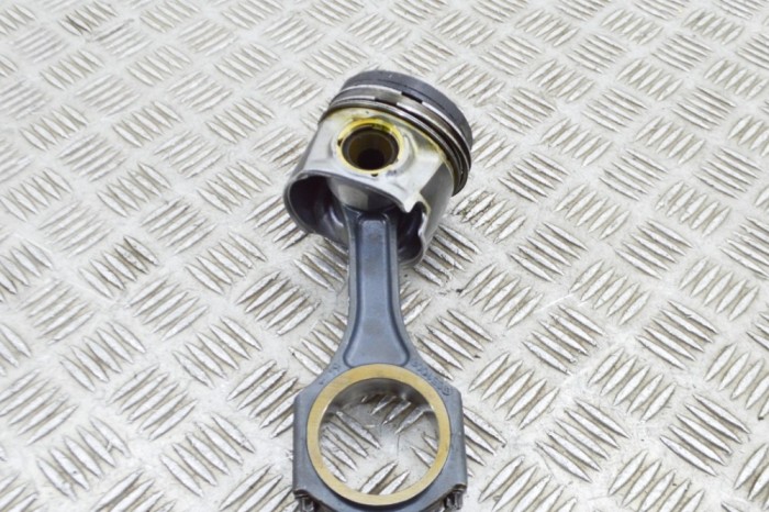 Piston MERCEDES-BENZ SPRINTER 3,5-t 906 2012 OEM: A6510301117,A6510300020 18301861