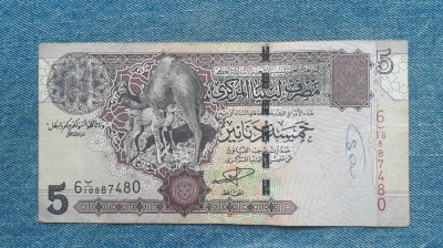 5 Dinars 2004 Libia / dromader foto