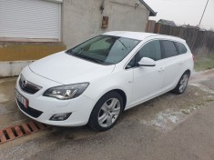 Opel Astra Sports Tourer 1.4 Benzina
