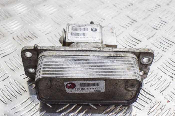 Alt modul de control TESLA MODEL S 2014 OEM: 1019540-00-C,1021179-00-A,1019541-00-B 11523974