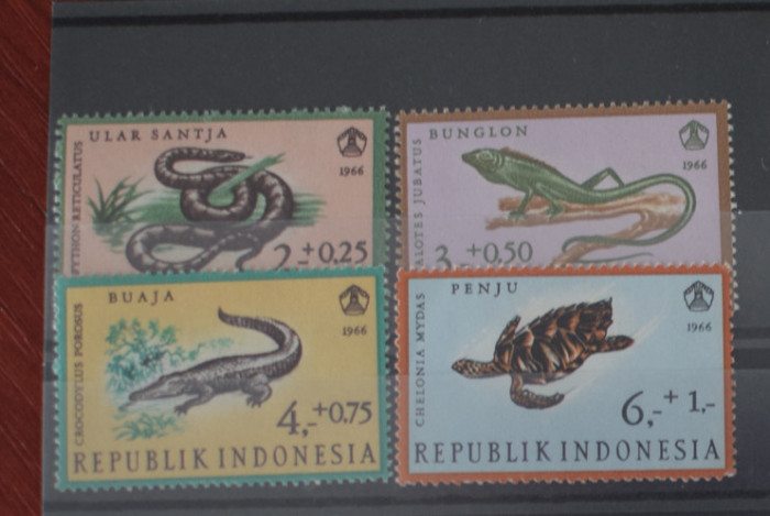 TS24/01 Timbre Indonesia Nestampilate Reptile - Fauna