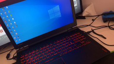 Laptop Gaming Lenovo foto