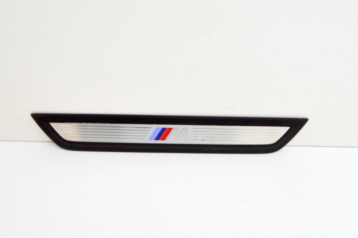 Ornament prag dreapta față BMW X3 F25 2013 OEM: 7354253,8060406,7354251 17179209