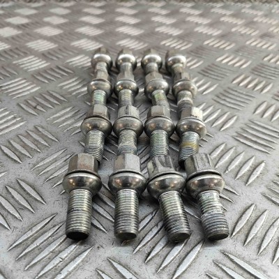 Set prezoane roata AUDI Q4 SUV F4B 2024 OEM: WHT002438 32043083 foto