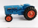 bnk jc Matchbox K11 Fordson Tractor