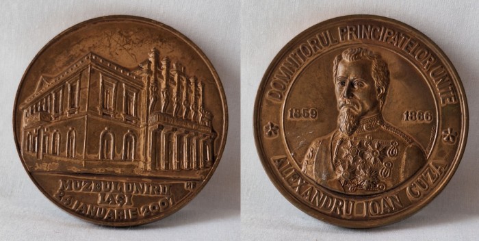 Alexandru Ioan Cuza domnitorul Principatelor Unite &amp; Muzeul Unirii Iasi, medalie
