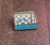 QW9 N7 27 - Insigna - tematica sport - Clubul AS Pouille Terce - Franta, Europa