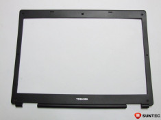 Rama capac LCD noua Toshiba Satellite M45 V000050010 foto