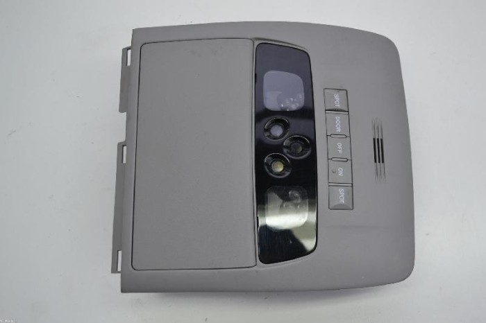 Iluminare interioară LEXUS GS III GRS19_, UZS19_, URS19_ 2006 OEM: 1D153-008G | 2466439