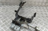 Suport aripa dreapta față AUDI Q7 4M 2017 OEM: 4M0821168A,4M0821432,4M0821138B,4M0821132C 29373697