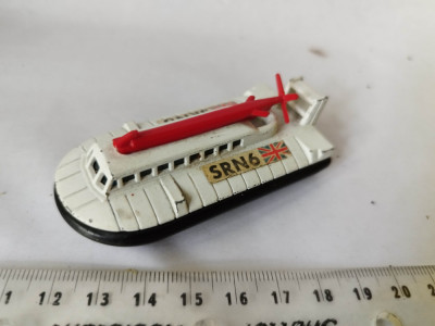 bnk jc Matchbox 72c Hovercraft foto