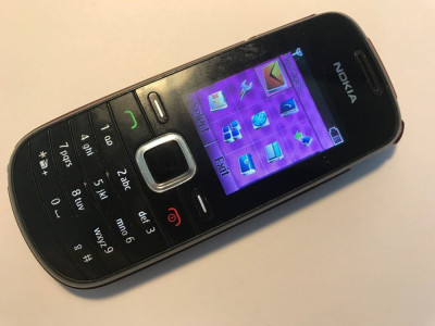 Telefon Nokia 1661 negru folosit foto