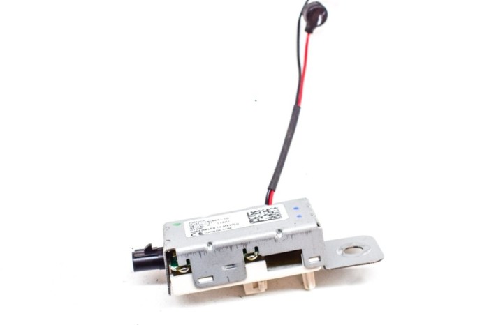 Amplificator de antena FORD USA Mustang Mach-E 2022 OEM: MJ6T-18C847-CA | 18808089