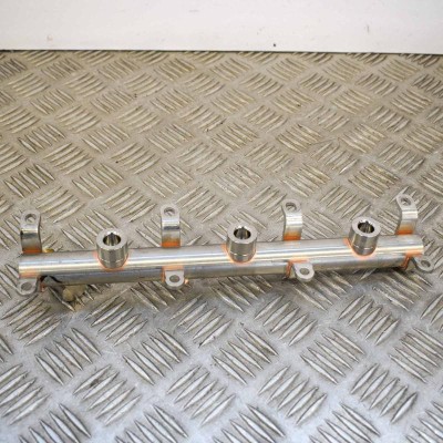 Rampa de combustibil dreapta AUDI Q5 8R 2018 OEM: 06M133315L 3635978 foto