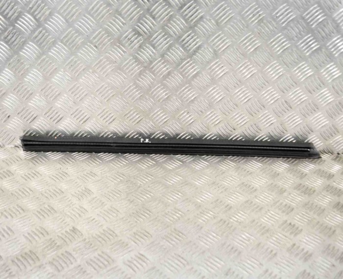 Chedar geam ușă st&acirc;nga față MASERATI GHIBLI M157 2014