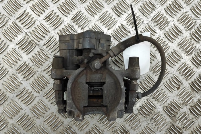 Etrier de fr&acirc;nă dreapta spate VW T-ROC A11 2023 OEM: 5Q0615424E,5Q0615406,5Q0615406GP 25866465
