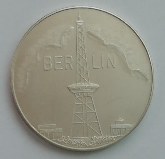 QW1 134 - Tematica sport - Inot - Campionatul de inot - Berlin - 1969