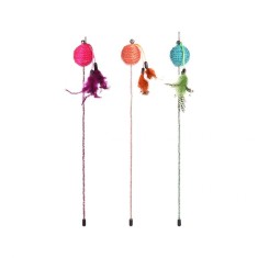 JUCARIE PENTRU PISICI FLAMINGO UNDITA CU MINGE SI CLOPOTEL 42CM
