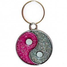 Pandantiv Yin Yang pietricele roz, simbol pentru echilibru si armonie, bijuterie de geanta sau breloc foto