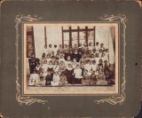 PM54 Elevi și &icirc;nvățătoare, Rom&acirc;nia