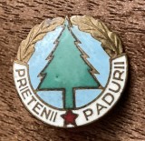 QW9 N9 20 - insigna - tematica comunism - Prietenii padurii