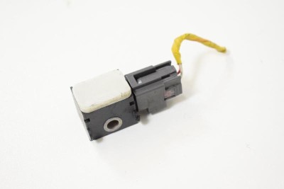 Senzor de impact dreapta față HYUNDAI SANTA F&amp;Eacute; II CM 2007 OEM: 95920-2B000 2820687 foto