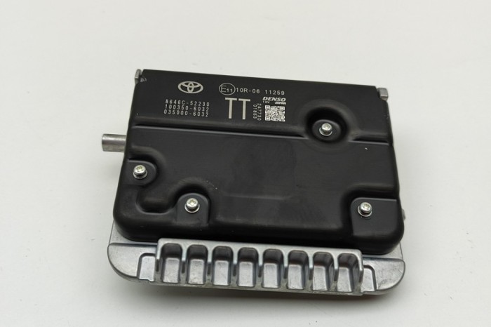 Camera față TOYOTA YARIS _P21_ 2024 OEM: 8646C-52230,8646C52230 30654794