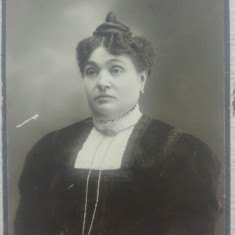 Doamna eleganta// fotografie pe carton, W. Oppelt Bucuresti 1904