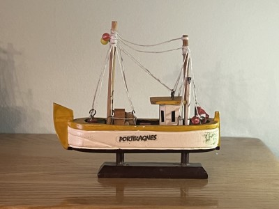 Barca de pescuit (1) foto