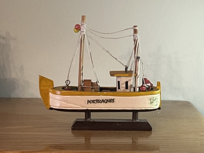 Barca de pescuit (1)