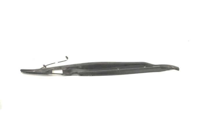 Ornament picurator haion dreapta TESLA MODEL S 2018 OEM: 6007570-00 13898620